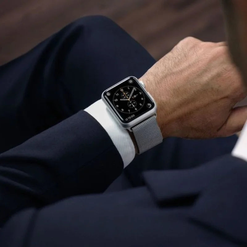 Silver | Apple Watch Milanese Magnetic Loop Strap | Stainless Steel Band  | 42mm / 44mm / 45mm