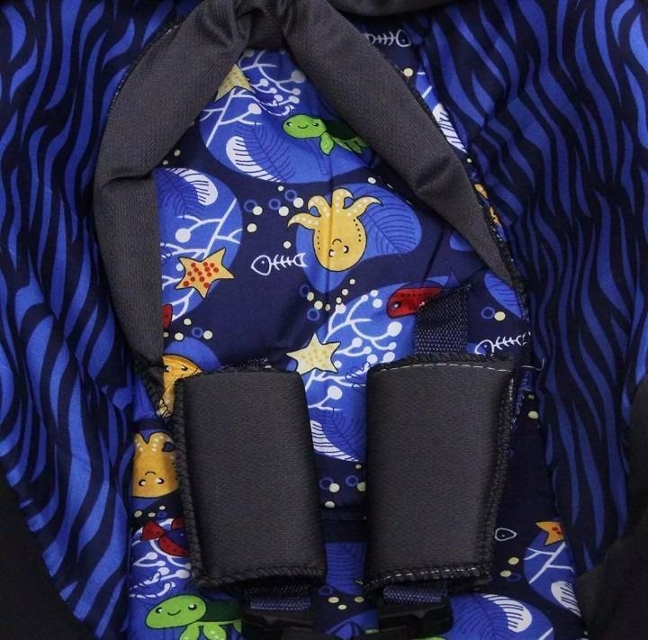 Baby Carry Cot Blue Red Sun Canopy 3-Way Buckle